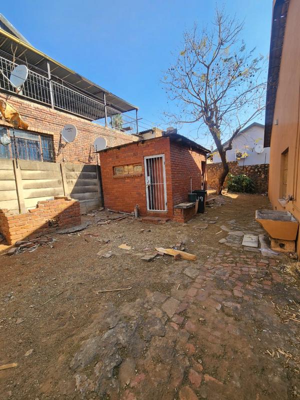 5 Bedroom Property for Sale in Laudium Gauteng