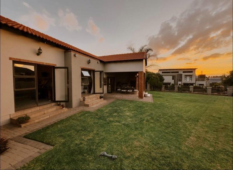 To Let 4 Bedroom Property for Rent in Copperleaf Estate Gauteng