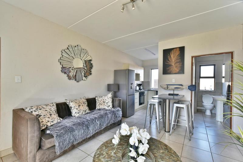 2 Bedroom Property for Sale in Protea Glen Gauteng