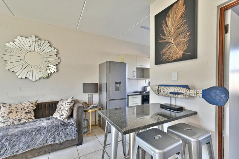 2 Bedroom Property for Sale in Protea Glen Gauteng