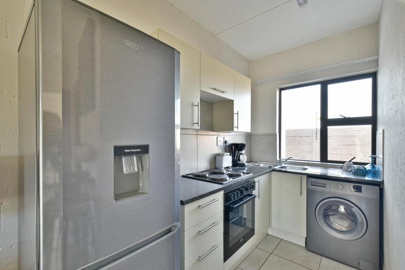 2 Bedroom Property for Sale in Protea Glen Gauteng