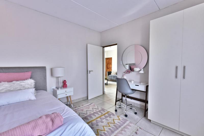 2 Bedroom Property for Sale in Protea Glen Gauteng