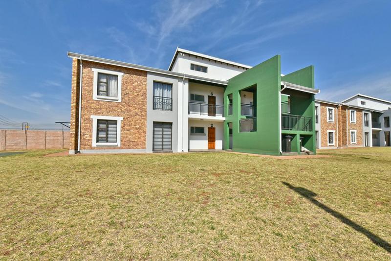 1 Bedroom Property for Sale in Protea Glen Gauteng