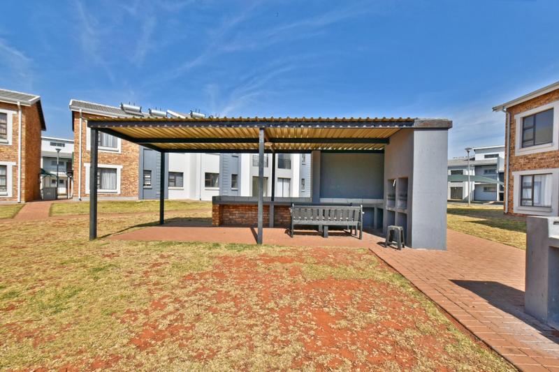1 Bedroom Property for Sale in Protea Glen Gauteng