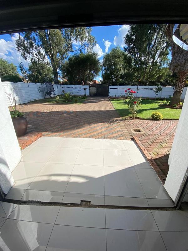3 Bedroom Property for Sale in Albertsdal Gauteng