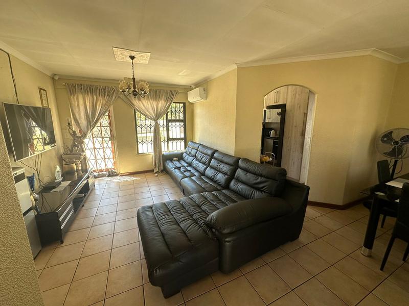 3 Bedroom Property for Sale in Albertsdal Gauteng