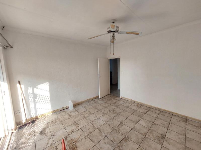 To Let 2 Bedroom Property for Rent in Laudium Gauteng