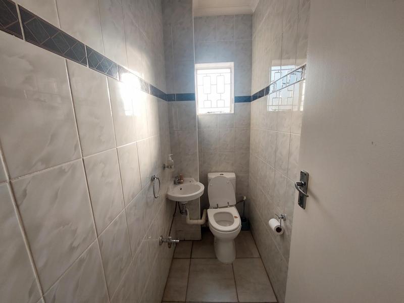 To Let 2 Bedroom Property for Rent in Laudium Gauteng