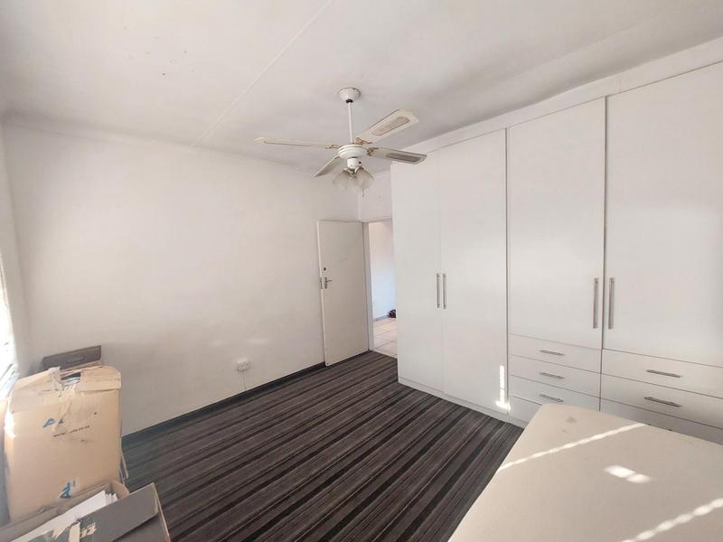 To Let 2 Bedroom Property for Rent in Laudium Gauteng