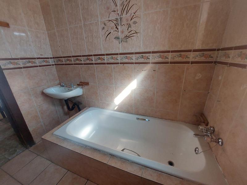3 Bedroom Property for Sale in West Porges Gauteng