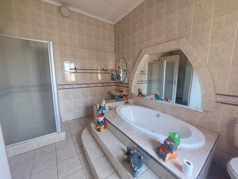 3 Bedroom Property for Sale in West Porges Gauteng