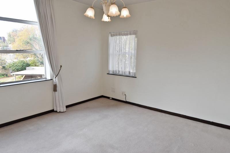 3 Bedroom Property for Sale in Sandhurst Gauteng