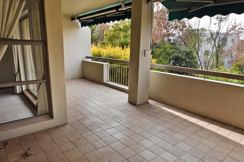 3 Bedroom Property for Sale in Sandhurst Gauteng