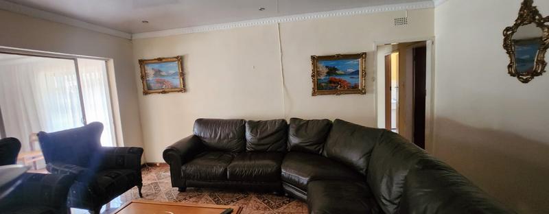 6 Bedroom Property for Sale in Birchleigh Gauteng