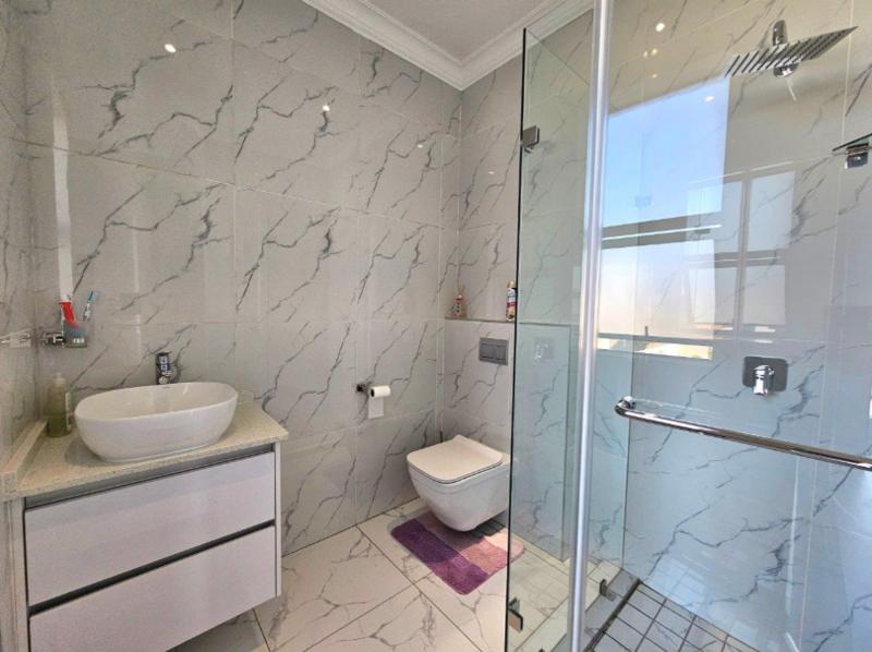 5 Bedroom Property for Sale in Midstream Ridge Gauteng