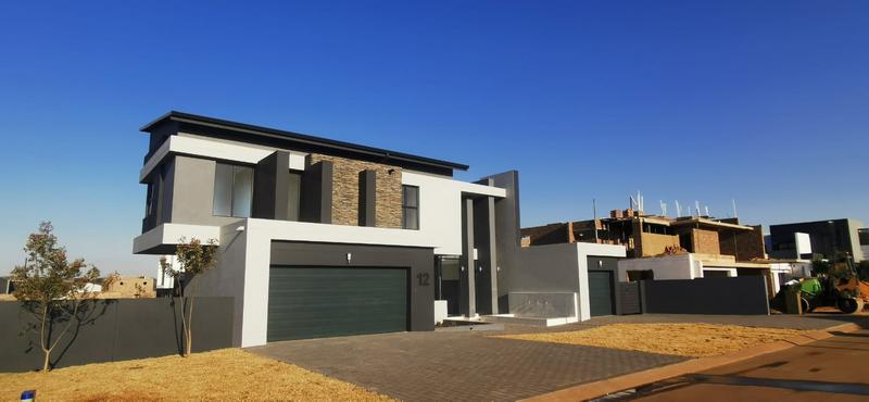 5 Bedroom Property for Sale in Midstream Ridge Gauteng