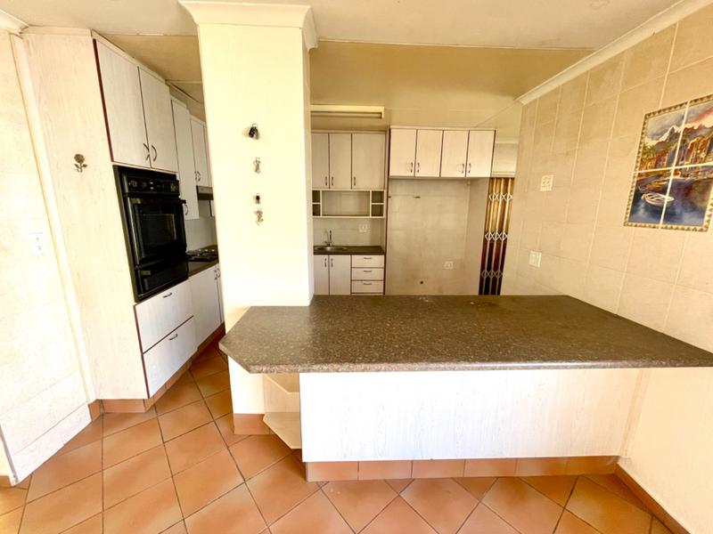 4 Bedroom Property for Sale in Rant En Dal Gauteng