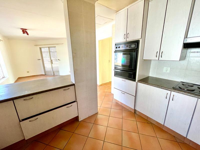 4 Bedroom Property for Sale in Rant En Dal Gauteng