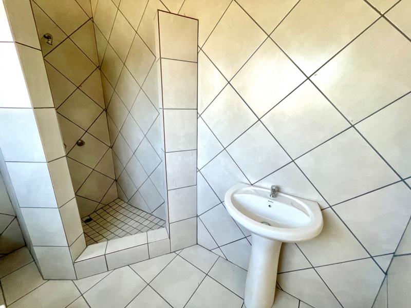 4 Bedroom Property for Sale in Rant En Dal Gauteng