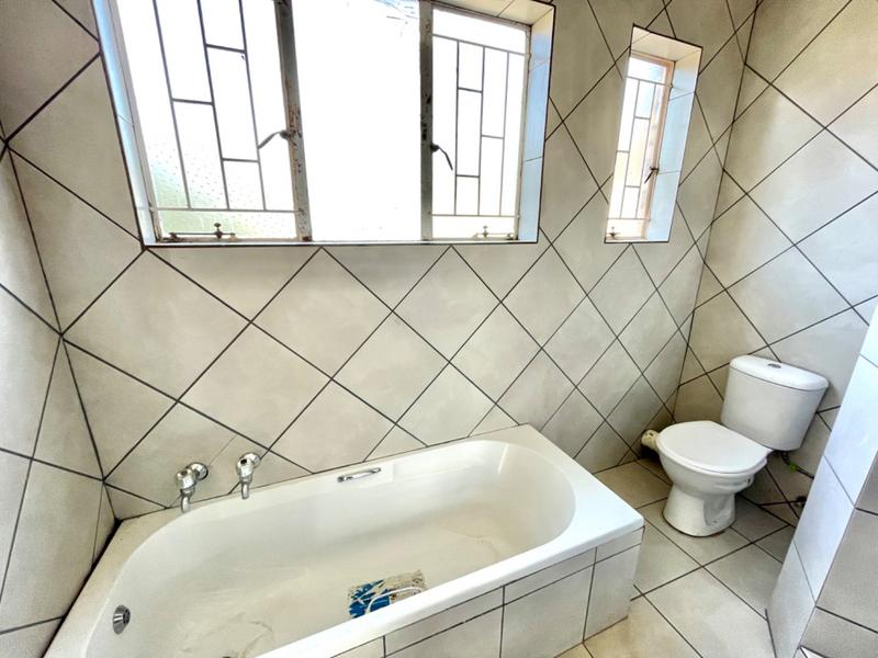 4 Bedroom Property for Sale in Rant En Dal Gauteng