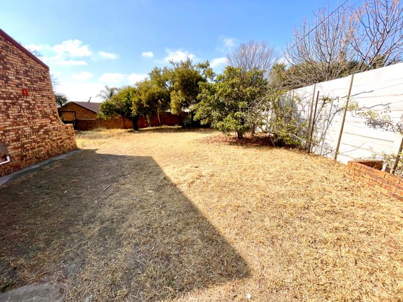 4 Bedroom Property for Sale in Rant En Dal Gauteng