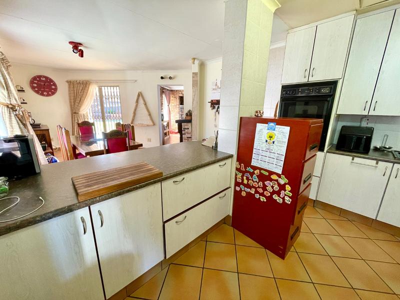 4 Bedroom Property for Sale in Rant En Dal Gauteng