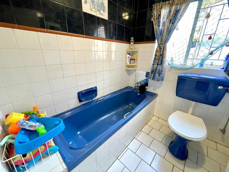4 Bedroom Property for Sale in Rant En Dal Gauteng