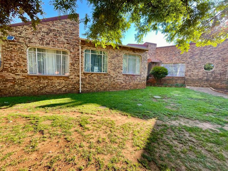 4 Bedroom Property for Sale in Rant En Dal Gauteng