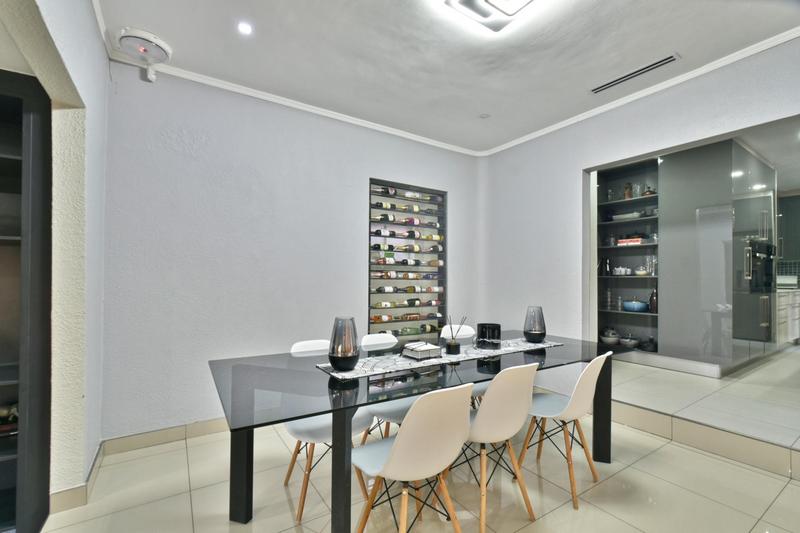 4 Bedroom Property for Sale in Glenvista Gauteng