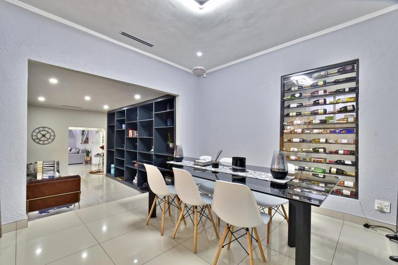 4 Bedroom Property for Sale in Glenvista Gauteng