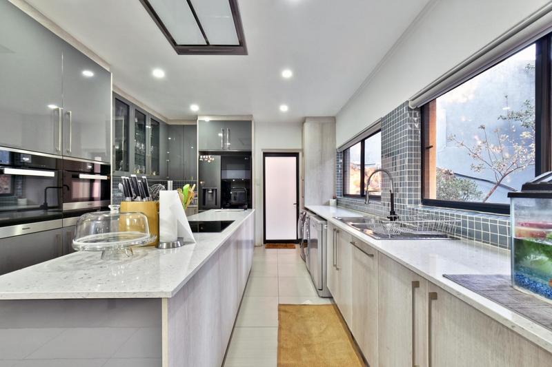 4 Bedroom Property for Sale in Glenvista Gauteng