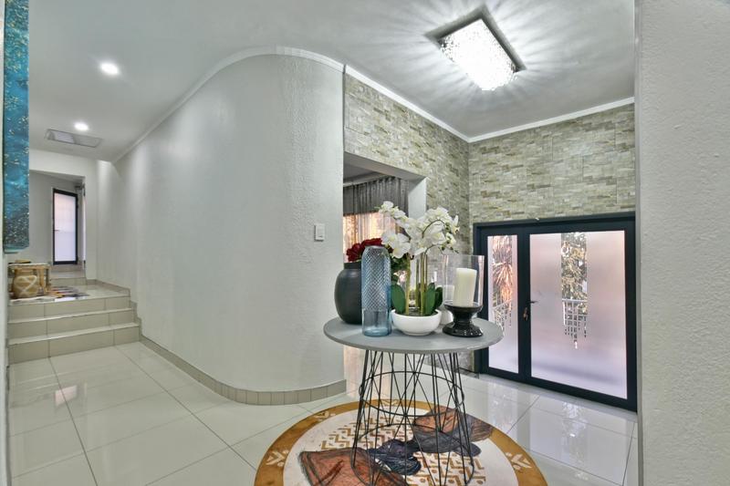 4 Bedroom Property for Sale in Glenvista Gauteng