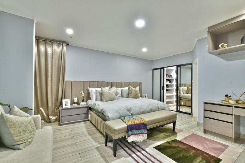 4 Bedroom Property for Sale in Glenvista Gauteng