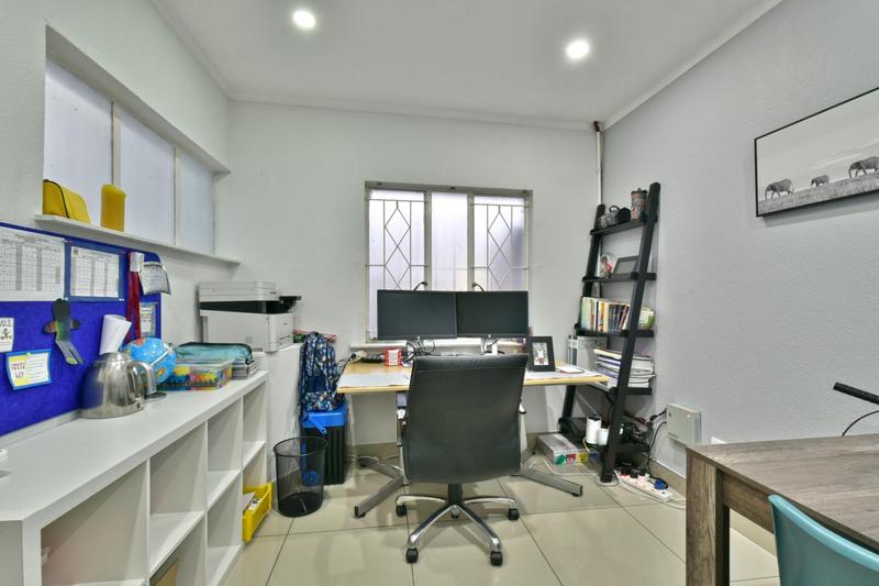 4 Bedroom Property for Sale in Glenvista Gauteng