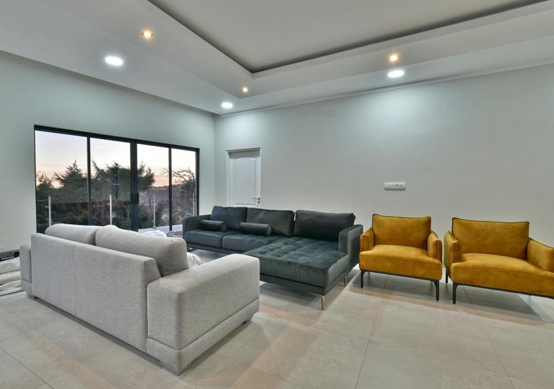 4 Bedroom Property for Sale in Glenvista Gauteng