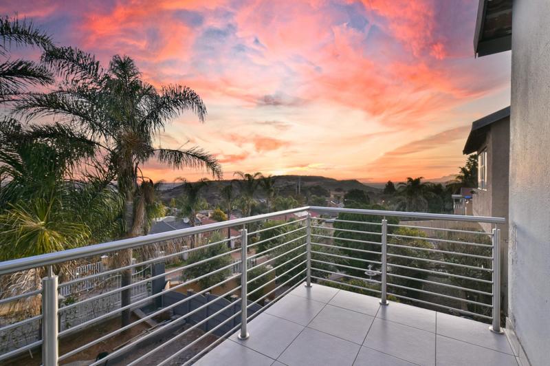 4 Bedroom Property for Sale in Glenvista Gauteng