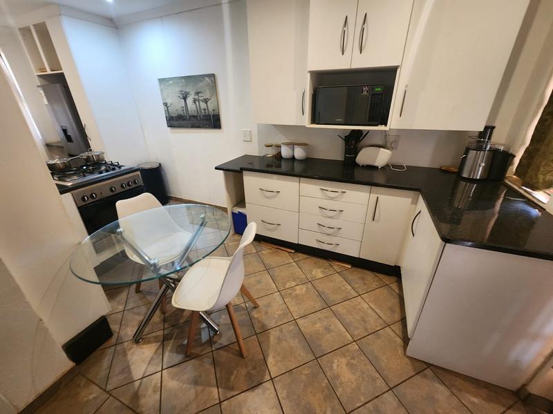 11 Bedroom Property for Sale in Hekpoort Gauteng
