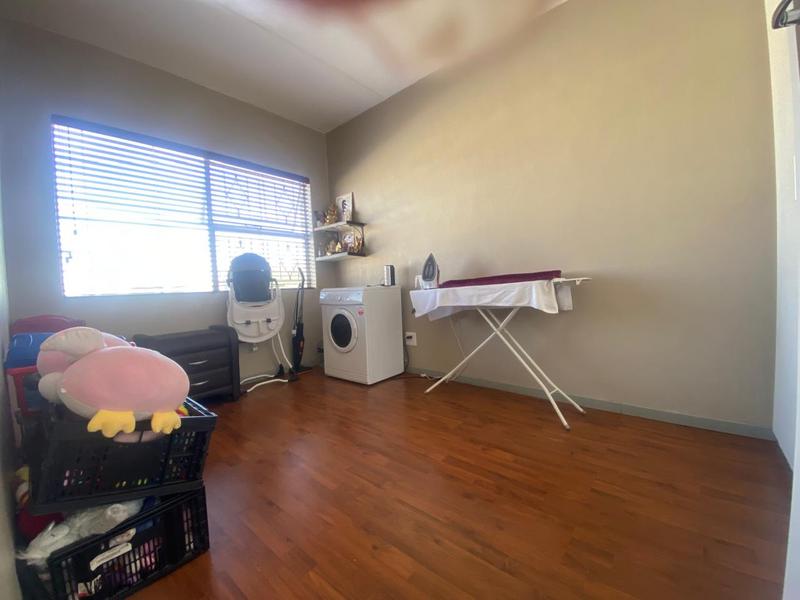 2 Bedroom Property for Sale in Vorna Valley Gauteng