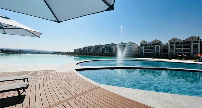 To Let 2 Bedroom Property for Rent in Waterfall Gauteng