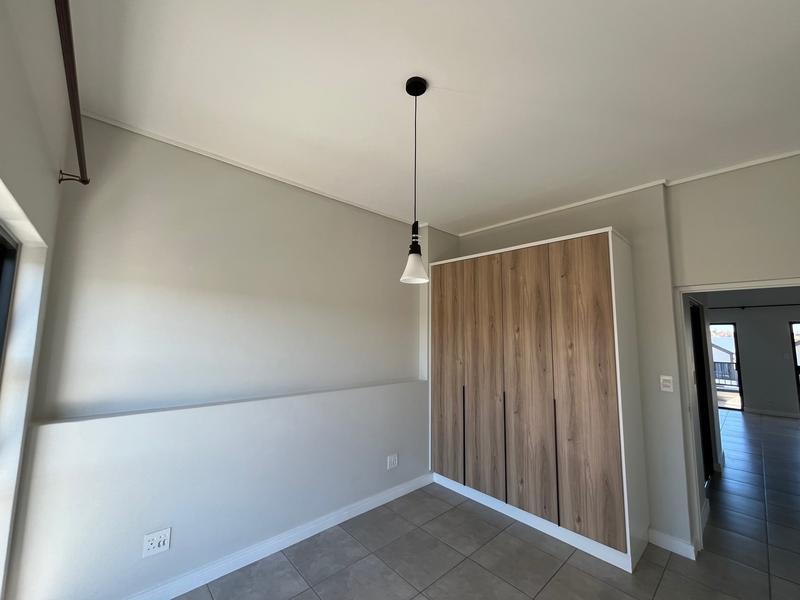 To Let 2 Bedroom Property for Rent in Waterfall Gauteng