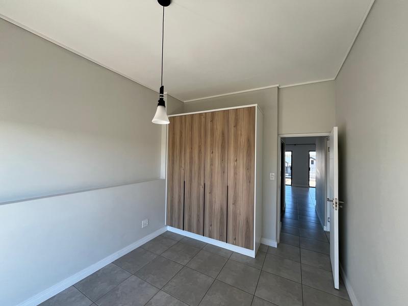 To Let 2 Bedroom Property for Rent in Waterfall Gauteng