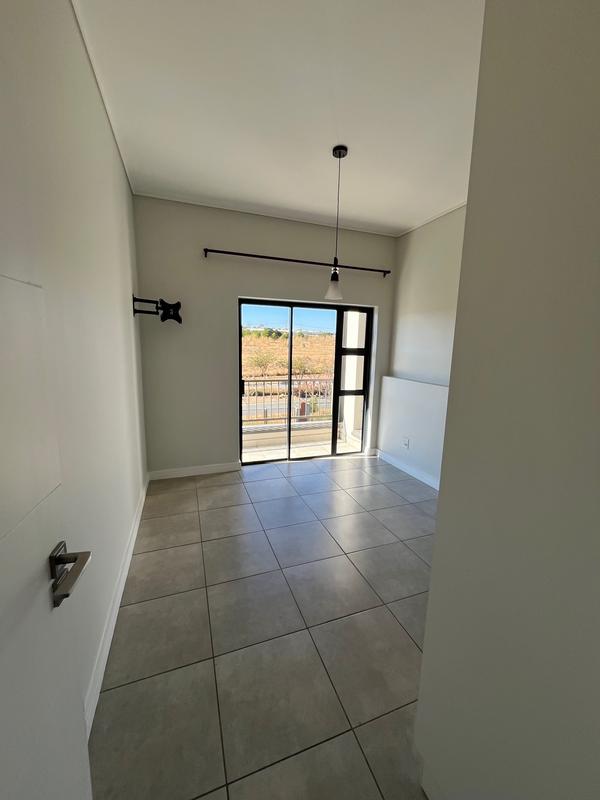 To Let 2 Bedroom Property for Rent in Waterfall Gauteng