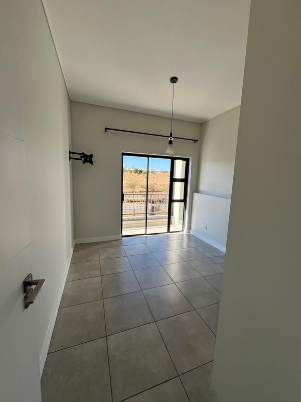 To Let 2 Bedroom Property for Rent in Waterfall Gauteng