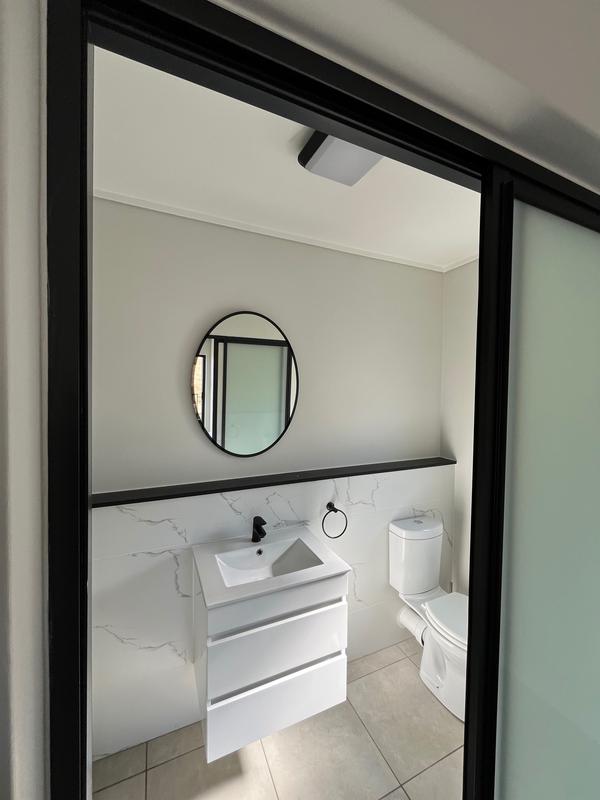 To Let 2 Bedroom Property for Rent in Waterfall Gauteng