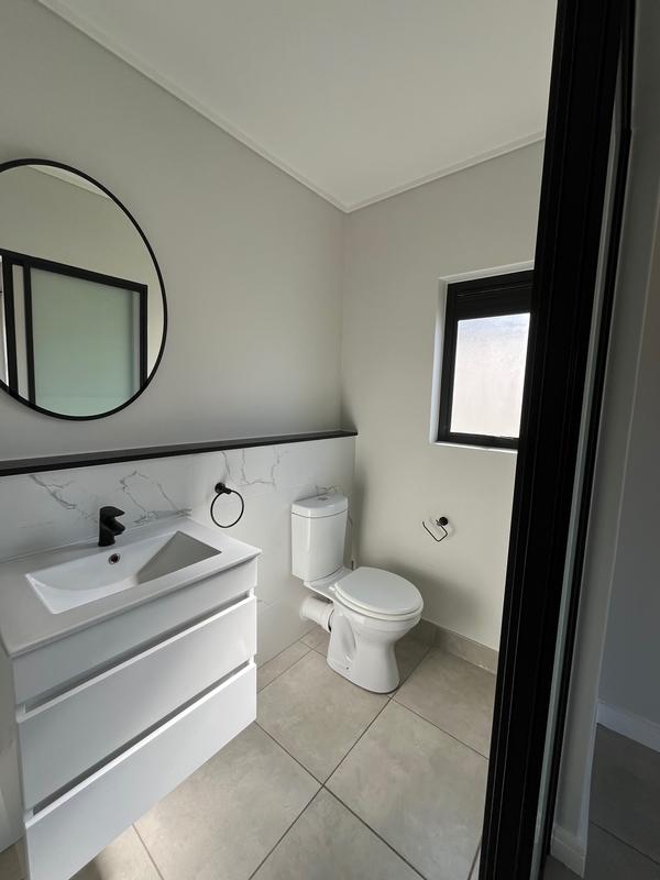 To Let 2 Bedroom Property for Rent in Waterfall Gauteng