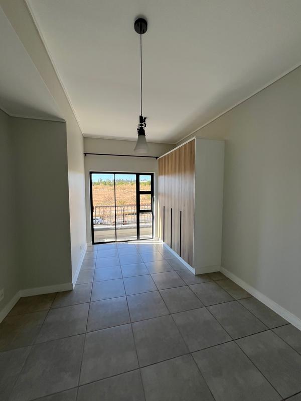 To Let 2 Bedroom Property for Rent in Waterfall Gauteng