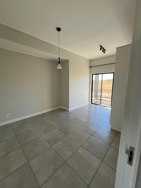 To Let 2 Bedroom Property for Rent in Waterfall Gauteng