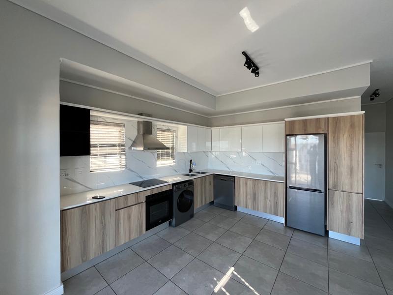 To Let 2 Bedroom Property for Rent in Waterfall Gauteng