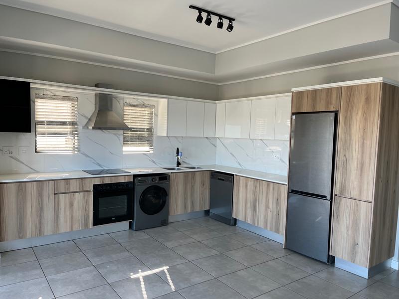 To Let 2 Bedroom Property for Rent in Waterfall Gauteng