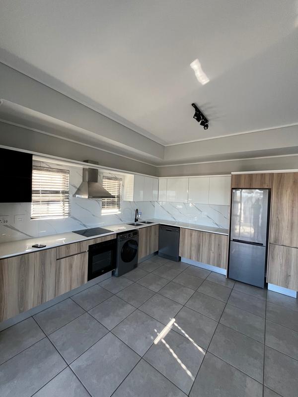 To Let 2 Bedroom Property for Rent in Waterfall Gauteng